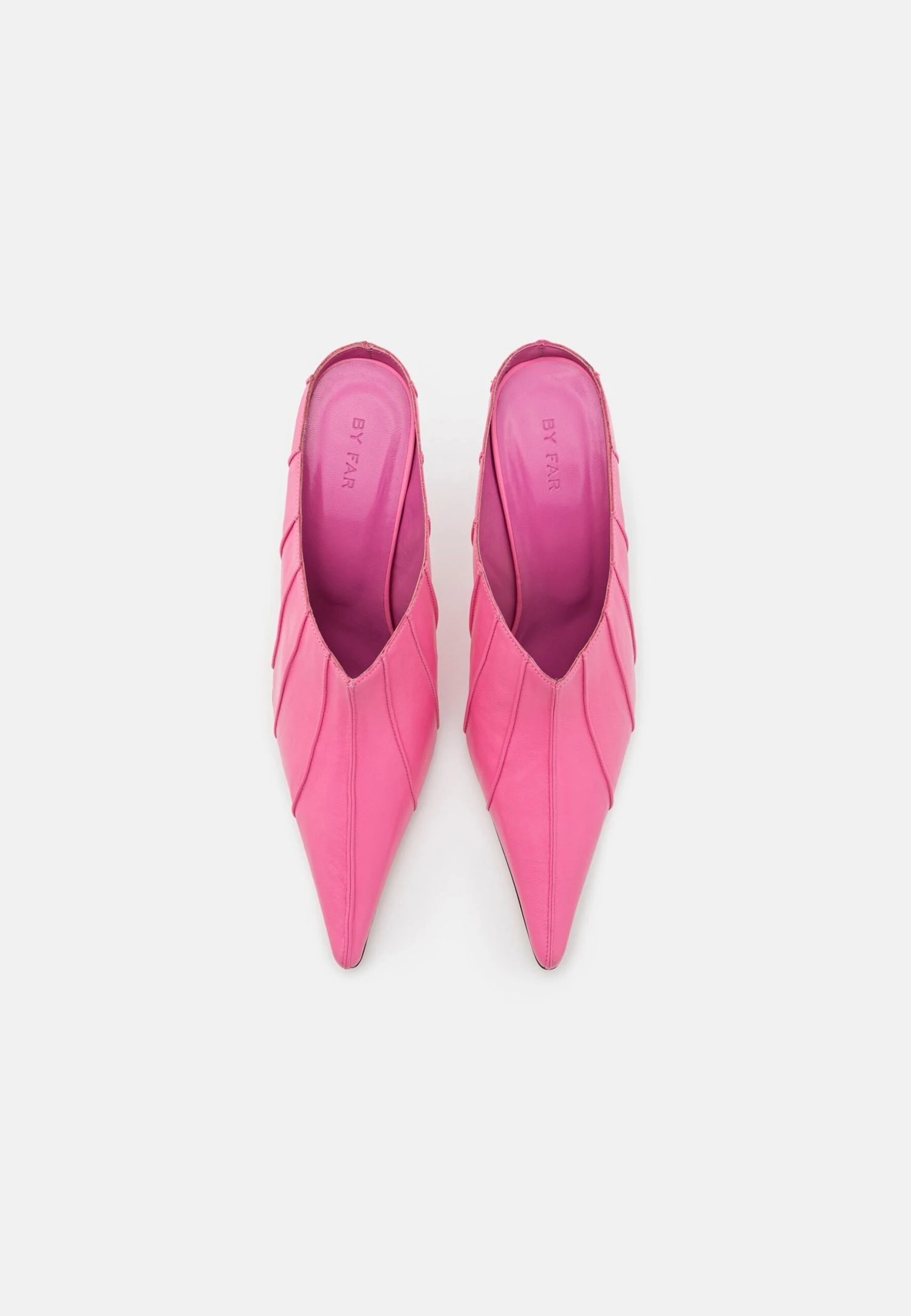 BY FAR Trish- Klassieke Pumps - Lipstick 5 BY FAR Trish- Klassieke Pumps - Lipstick - Afbeelding 5