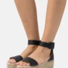 Gaimo Bella - Sandalen Met Plateauzool - Black