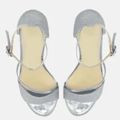 Ankle Strap Block Heeled With Buckle And Glitter - Sandalen Met Hoge Hak - Silver -Aanbiedingen Comfort Voet Winkel 46ccbce423b24d289c08dc54b9223c60 scaled