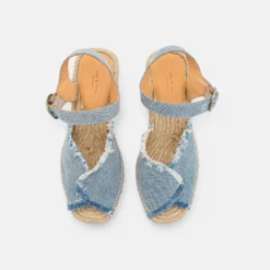 Rag & Bone Santiago Wedge - Sandalen Met Hoge Hak - Light Denim 11 Rag & Bone Santiago Wedge - Sandalen Met Hoge Hak - Light Denim -Aanbiedingen Comfort Voet Winkel 48ce2f34a0f7470cb9017171c418320e scaled