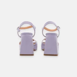 Sandalen Met Plateauzool - Lilac -Aanbiedingen Comfort Voet Winkel 495d5a59694d49ddacbda3a43d98992d scaled