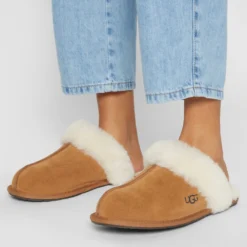 Ugg Scuffette - Pantoffels - Chestnut -Aanbiedingen Comfort Voet Winkel 525ba815490249d69716abbccd7fa134 scaled