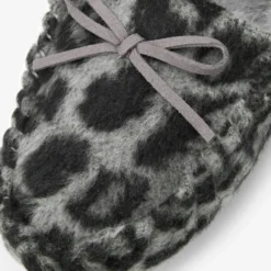 Next Instappers - Grey Animal -Aanbiedingen Comfort Voet Winkel 546c6d9bfcb34d499577778188ab84f9 scaled