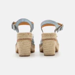 Rag & Bone Santiago Wedge - Sandalen Met Hoge Hak - Light Denim 10 Rag & Bone Santiago Wedge - Sandalen Met Hoge Hak - Light Denim -Aanbiedingen Comfort Voet Winkel 5d122d7c6a7d484c97186bca30a718c5 scaled