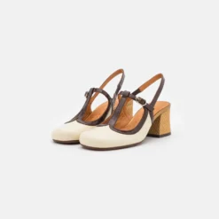 Chie Mihara Menan - Klassieke Pumps - Duque Leche/Saab Testa/Dali Bronce/Audi Cuero -Aanbiedingen Comfort Voet Winkel 87e525aae9fd4ded85647adc74f08a3e scaled