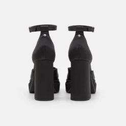 Buffalo May Dorsay - Plateaupumps - Black 9 Buffalo May Dorsay - Plateaupumps - Black -Aanbiedingen Comfort Voet Winkel 8d604d45b5154223ad8a50256c76e504 scaled