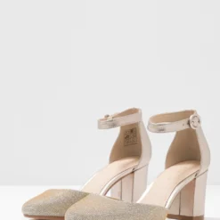 Anna Field Leather - Klassieke Pumps - Champagne 11 Anna Field Leather - Klassieke Pumps - Champagne -Aanbiedingen Comfort Voet Winkel 9ce5deee3e0e47cbb3af251c418c52b3