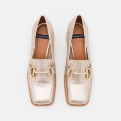 ANGEL ALARCON Klassieke Pumps - Champagne 11 ANGEL ALARCON Klassieke Pumps - Champagne -Aanbiedingen Comfort Voet Winkel ad686c2d4aac4b4f99396b10804f7159 scaled