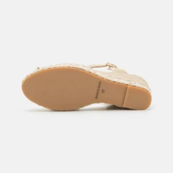 Gaimo Boby - Sandalen Met Plateauzool - Ante Cream -Aanbiedingen Comfort Voet Winkel add3683256ad4f9ca1f91fdc87d04b56 scaled