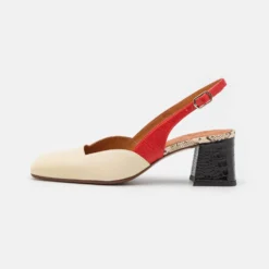 Chie Mihara Vynta - Klassieke Pumps - Duque Leche/Ferrari Cherry/Rover Sand/Black -Aanbiedingen Comfort Voet Winkel b1ea20556a624a17a8a13dfc016ef637 scaled