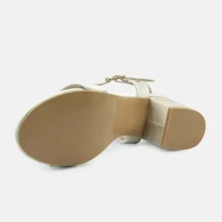 Ankle Strap Block Heeled With Buckle And Glitter - Sandalen Met Hoge Hak - Silver -Aanbiedingen Comfort Voet Winkel d08c387c3d164df6bd3f749d51815a07 scaled