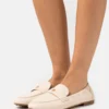 Tory Burch Ballet Loafer - Instappers - New Cream