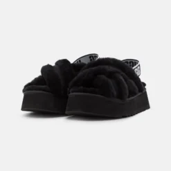 Ugg Disco Cross Slide - Pantoffels - Black -Aanbiedingen Comfort Voet Winkel fdcd402628cc4ce782e7cc9ad955a2d5 scaled